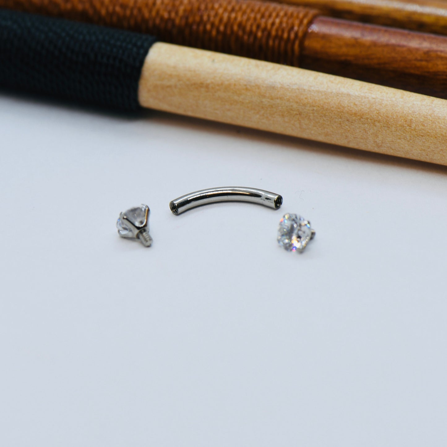 14G G23 Titanium Dainty Crystal Belly Bar Rook Piercing Curve Barbell Eyebrow Bar Internally Threaded Bridge Bar