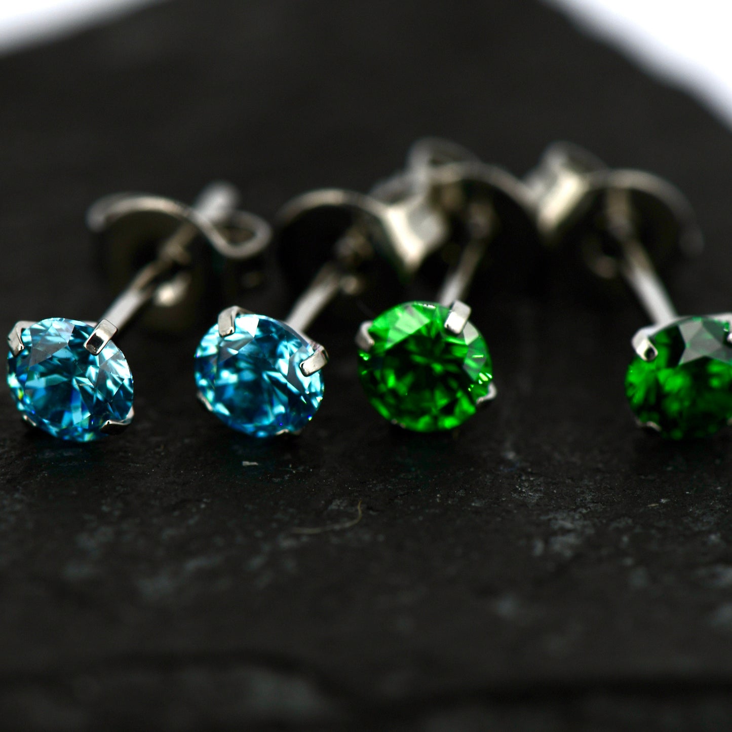 F136 Titanium Aquamarine Emerald Stud Earrings 20g Pair With Butterfly Back Blue & Green CZ Stud Earrings